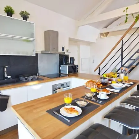 Duplex Elegant & Moderne - 3 - Rooftop Terrasse & Jacuzzi- Chelitz Daire *