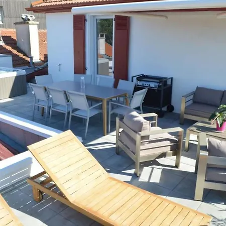 Διαμέρισμα Duplex Elegant & Moderne - 3 - Rooftop Terrasse & Jacuzzi- Chelitz Μπιαρίτζ